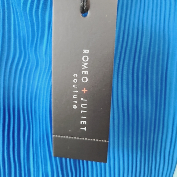 NWT Romeo and Juliet Couture Top - Picture 3 of 6